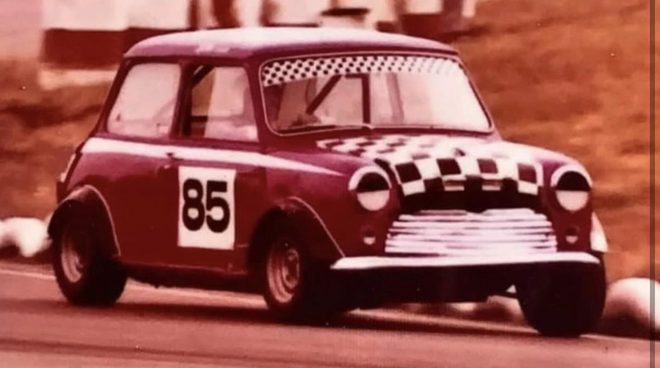 Lyn Hatton's red Mini Cooper S 85 at Ruapuna, 1972