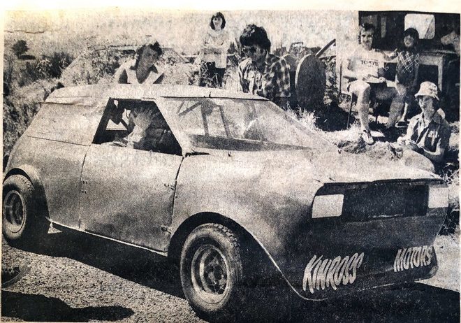 Lyn Hatton adjusts his helmet, Larnach Castle road, 1977